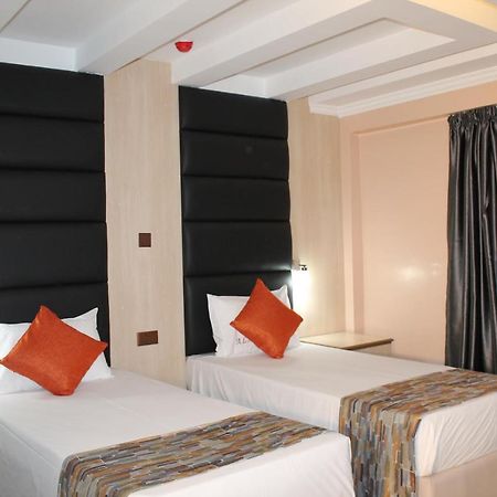 Airport Landing Hotel Nairobi Exteriör bild