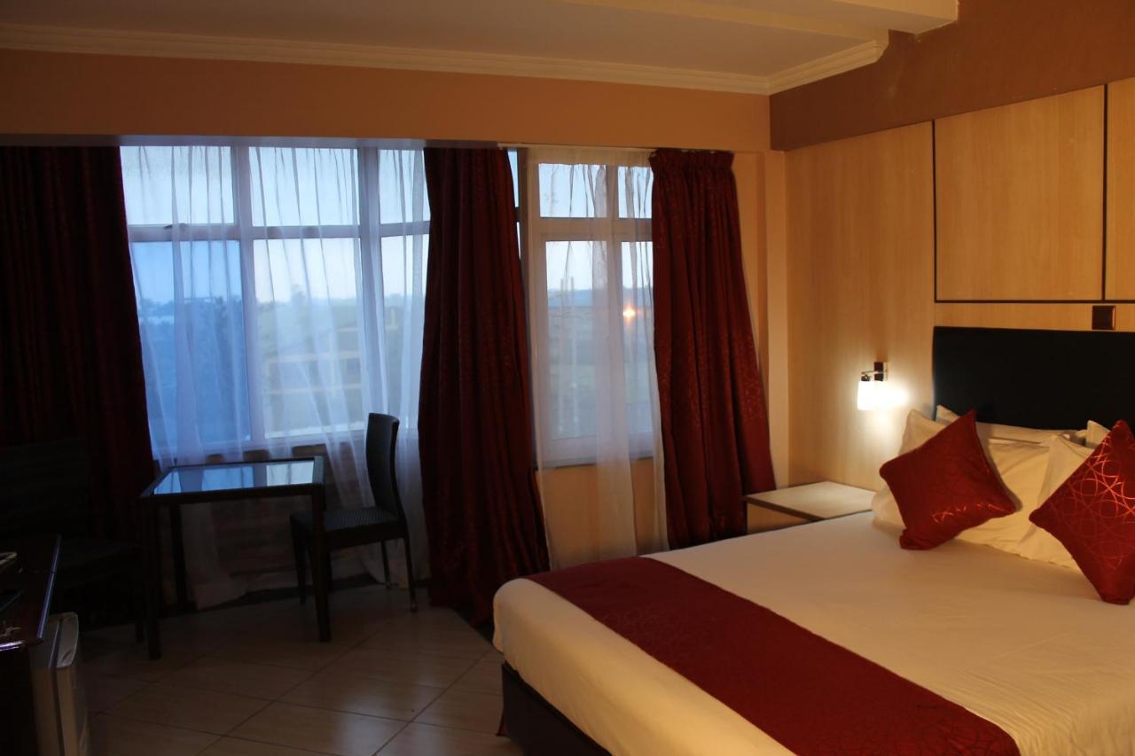 Airport Landing Hotel Nairobi Exteriör bild