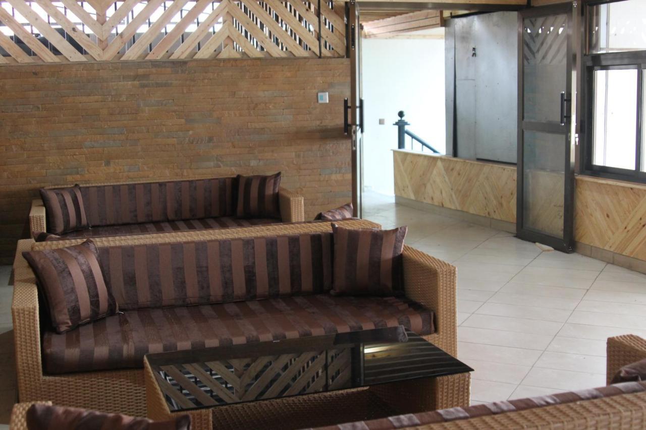 Airport Landing Hotel Nairobi Exteriör bild