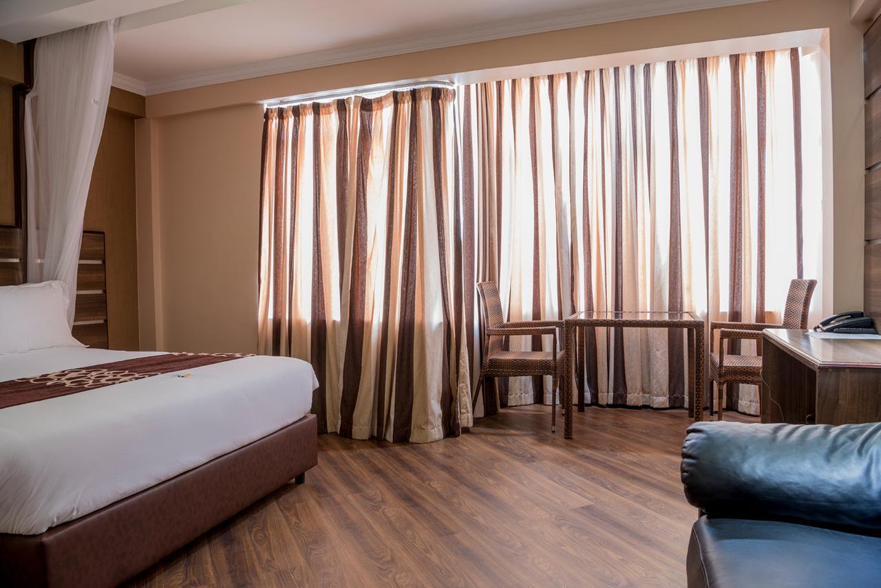 Airport Landing Hotel Nairobi Exteriör bild