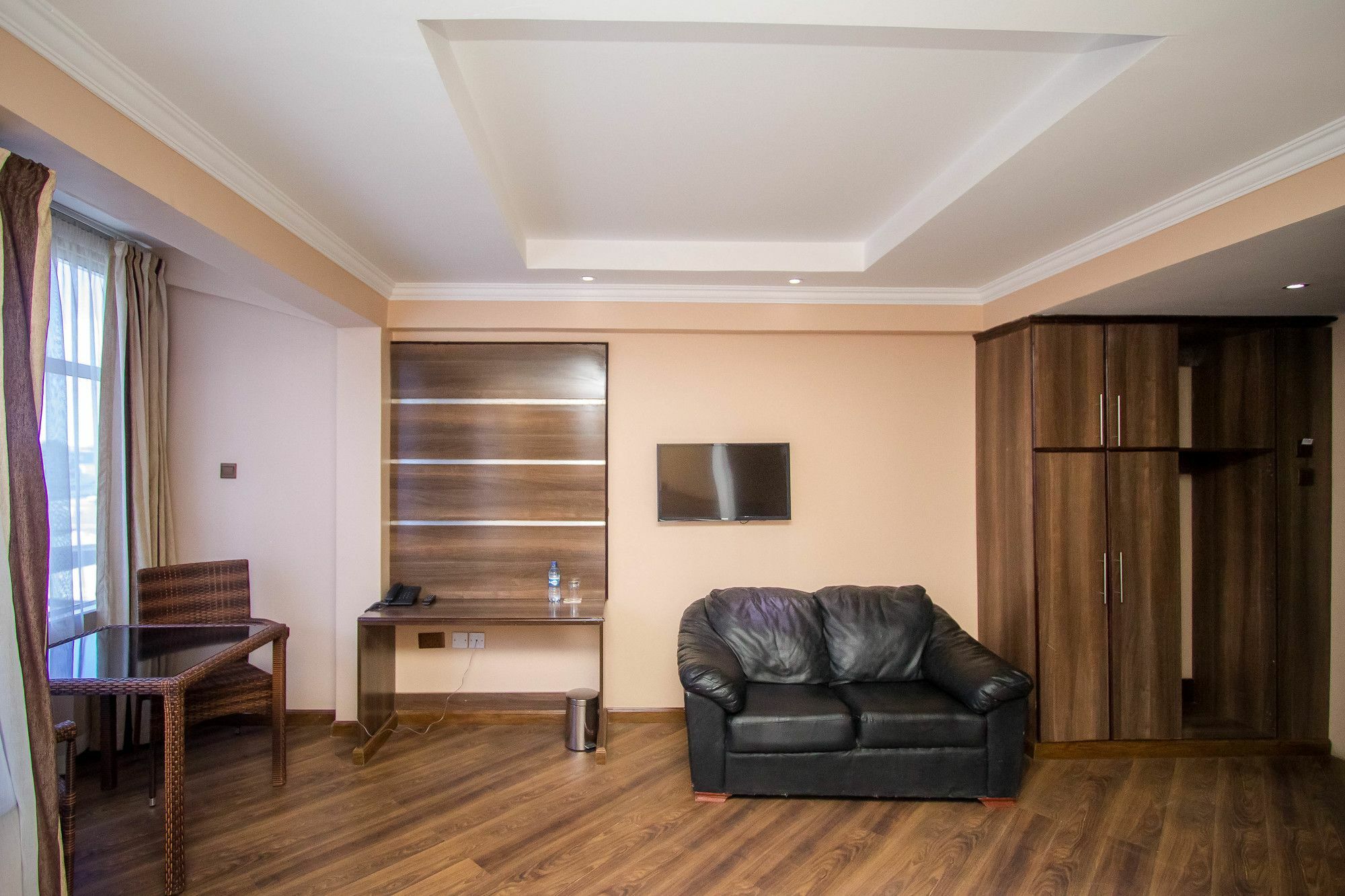 Airport Landing Hotel Nairobi Exteriör bild